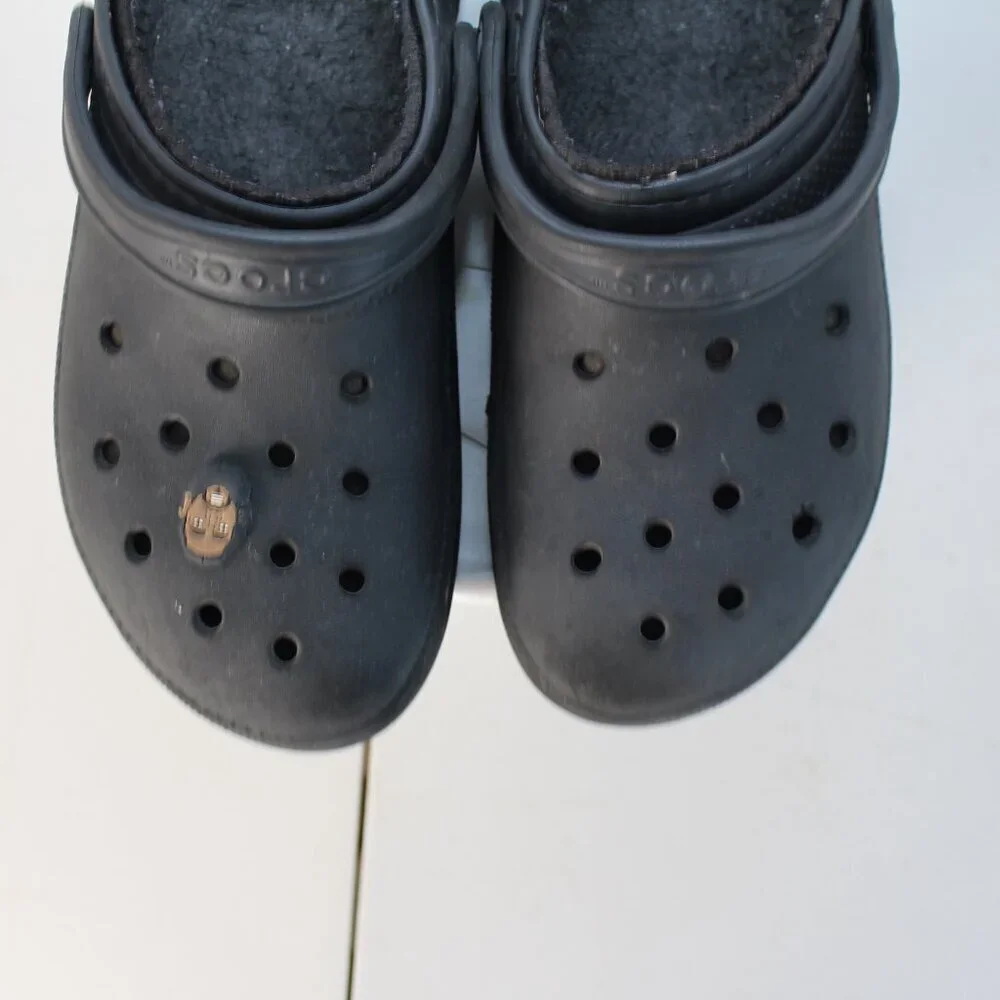 CROCS